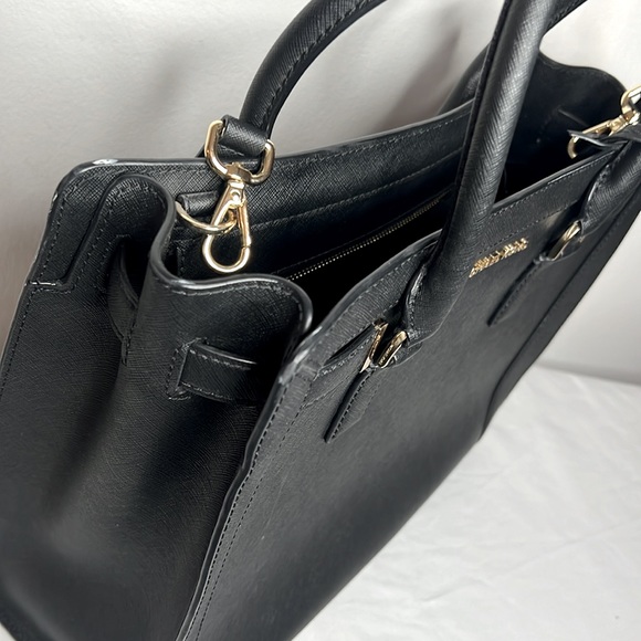 Michael Kors Black Shoulder Tote Bag | Removable Crossbody Strap - Picture 8 of 9